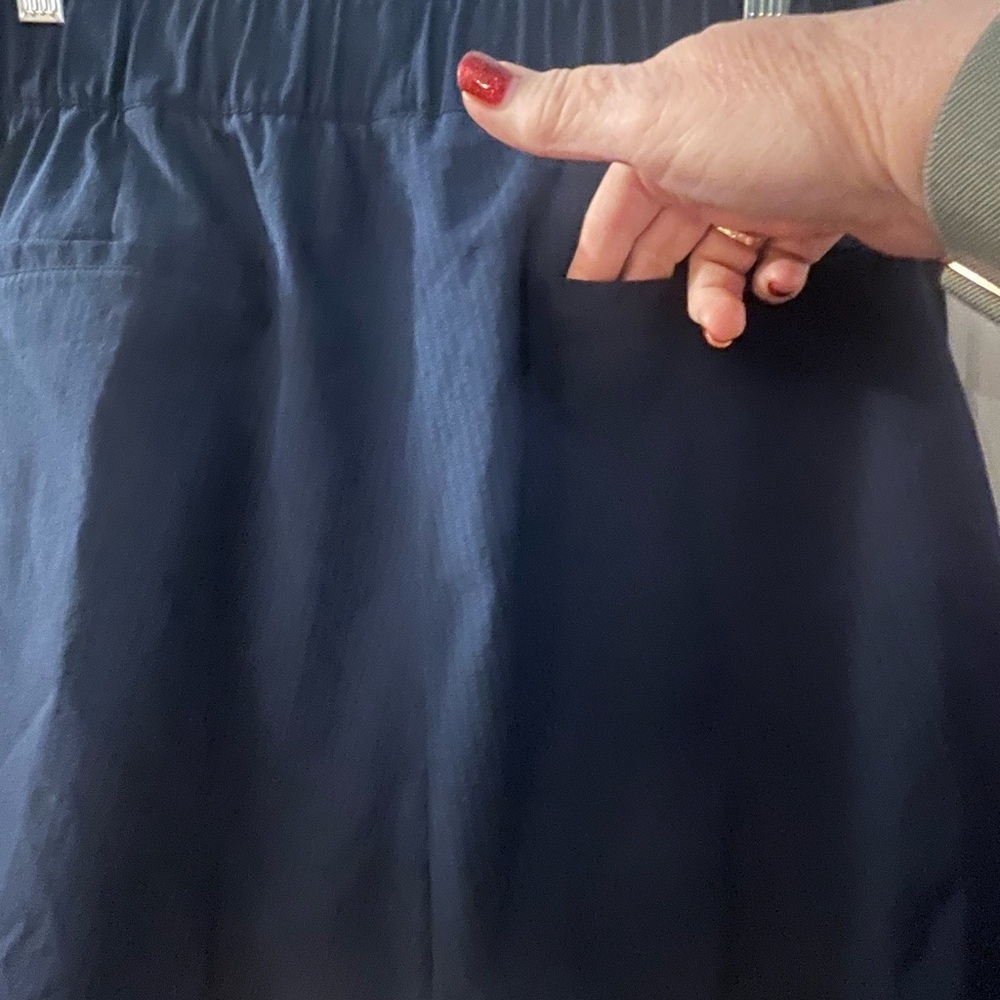 Adidas Front inverted Pleat  Navy Athletic Shorts, size Large - Picture 4 of 8